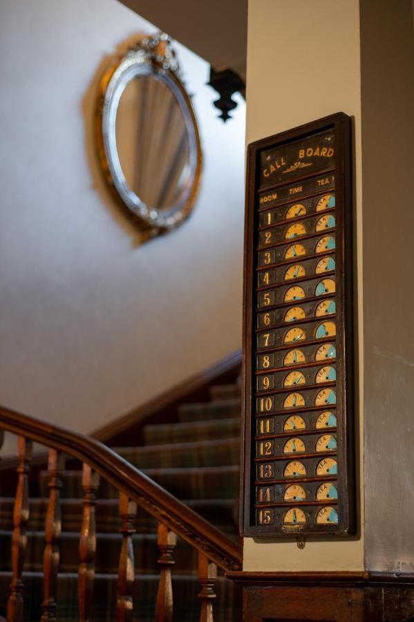 The Golden Lion At Settle Hotel Kültér fotó