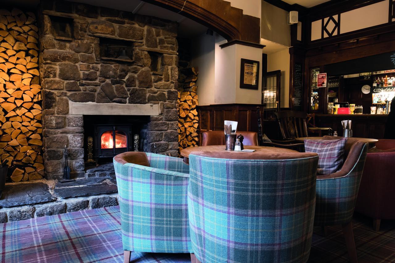 The Golden Lion At Settle Hotel Kültér fotó